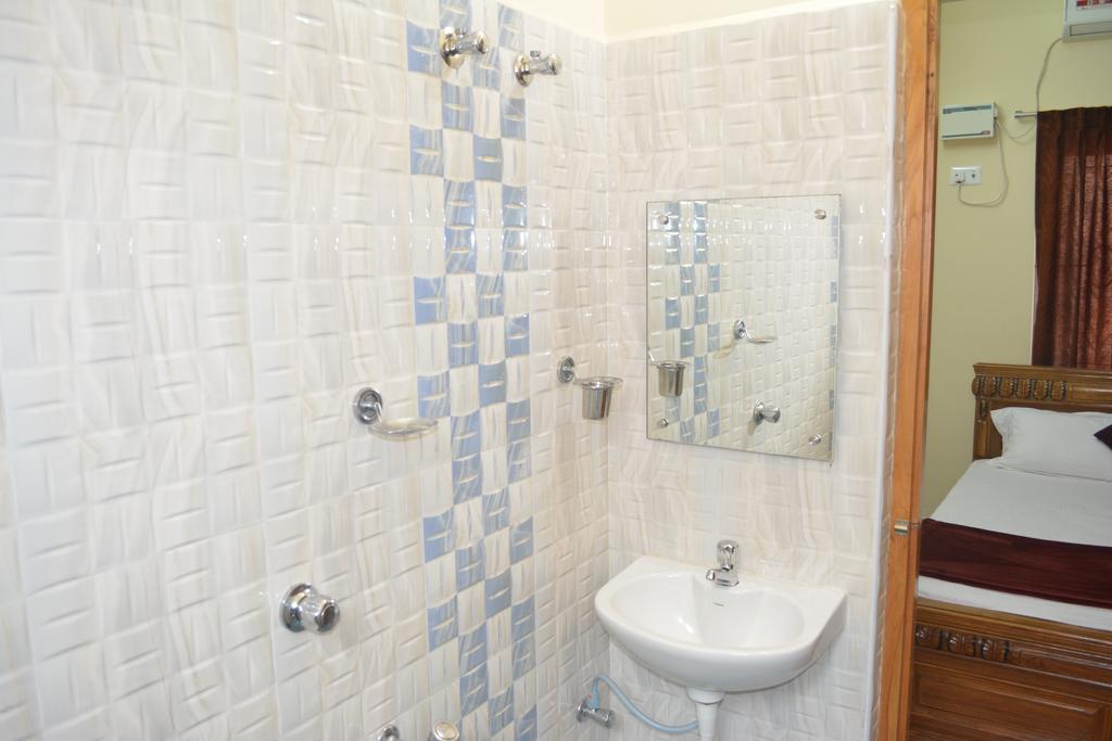 Jp Nivaas Guest House Mayiladuthurai Zewnętrze zdjęcie